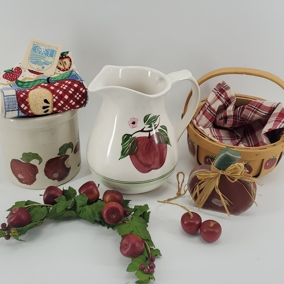 CLEARANCE!!! Apples kitchen gift set - Picture 6 of 15